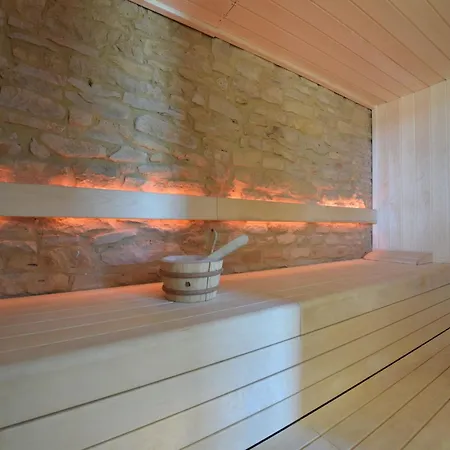 Vakantiehuis Group With Pool & Sauna, Cleaning Included *