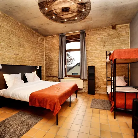 Group With Pool & Sauna, Cleaning Included *
