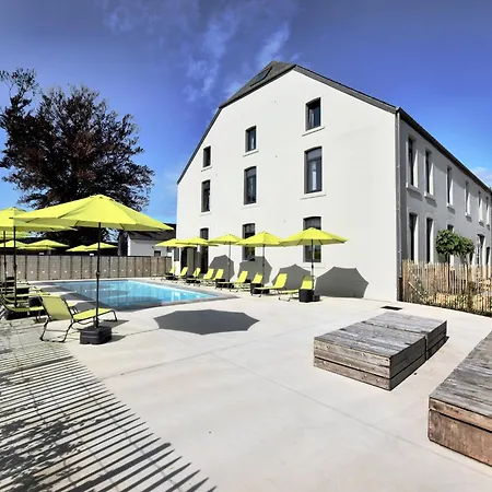 Group With Pool & Sauna, Cleaning Included Vakantiehuis
