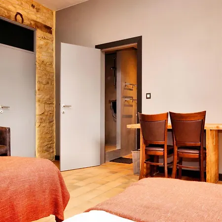 Group With Pool & Sauna, Cleaning Included Vakantiehuis Sainte-Cécile