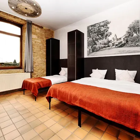 Group With Pool & Sauna, Cleaning Included Vakantiehuis
