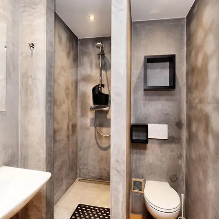Group With Pool & Sauna, Cleaning Included Vakantiehuis *