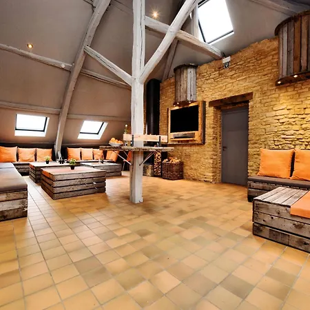 Group With Pool & Sauna, Cleaning Included *